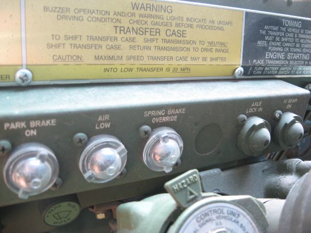 AM General M931A1 2009 photo 3