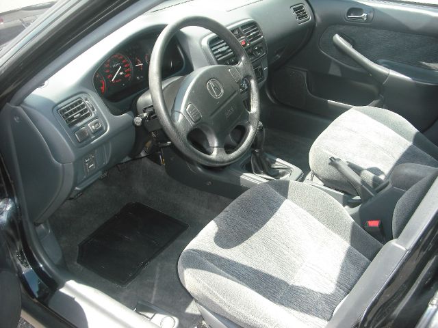 Acura EL 1999 photo 4