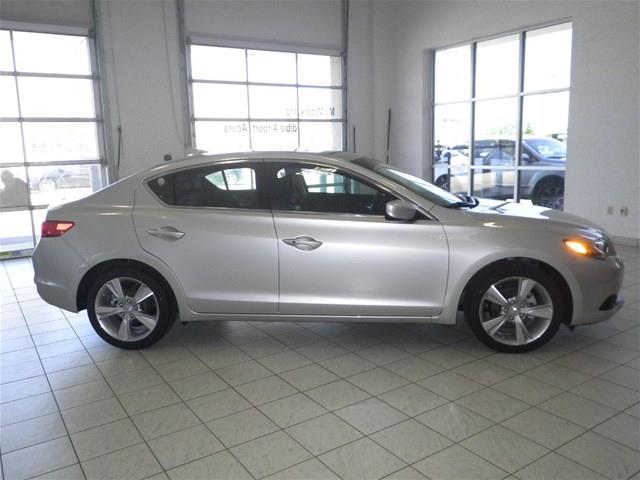 Acura ILX 2013 photo 1