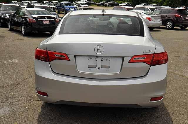 Acura ILX 2013 photo 9
