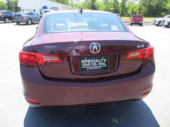 Acura ILX 2dr 3.8L Auto Track Sedan