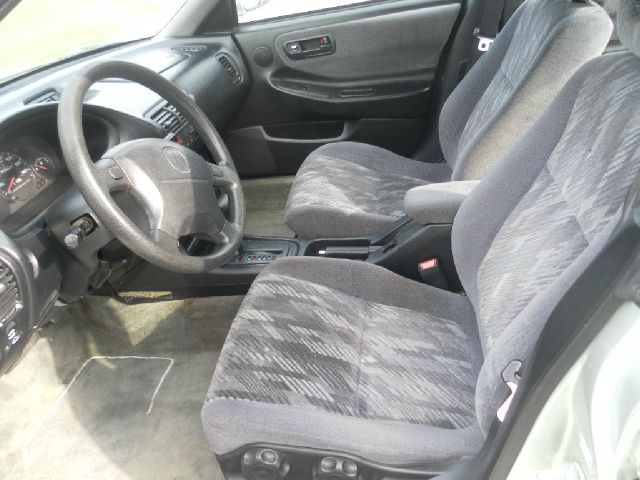 Acura Integra 1998 photo 2