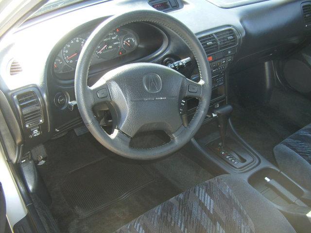 Acura Integra 2000 photo 2