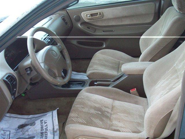 Acura Integra 2000 photo 2