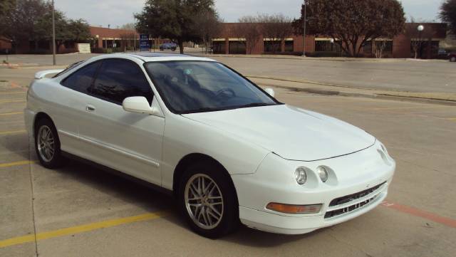 Acura Integra 2000 photo 2