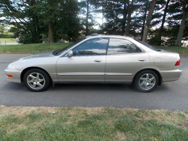 Acura Integra 2001 photo 1