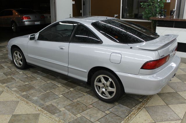 Acura Integra 2001 photo 2