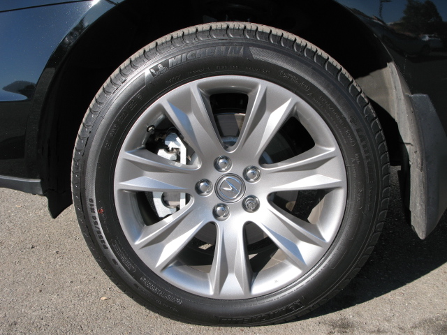 Acura MDX 2013 photo 2