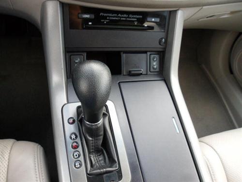 Acura RDX 2010 photo 2