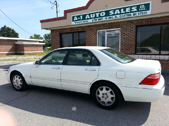 Acura RL 2000 photo 2