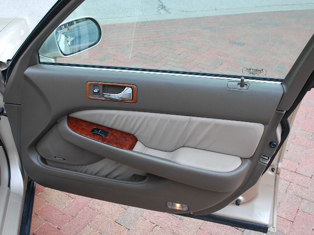 Acura RL 2000 photo 4