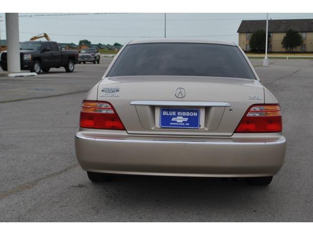 Acura RL 2000 photo 2