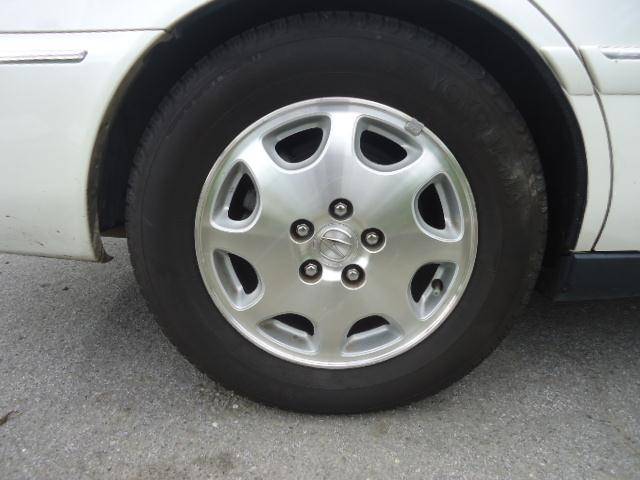 Acura RL 2000 photo 1