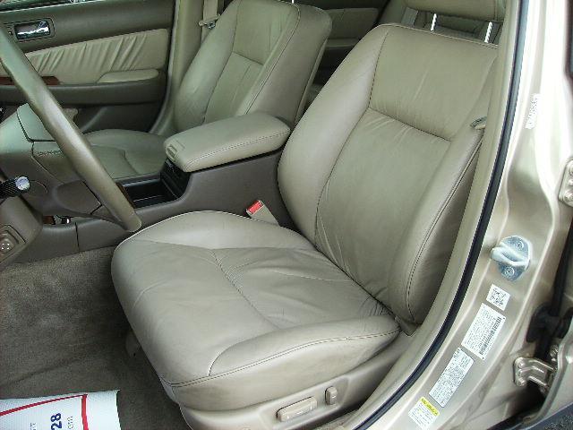Acura RL 2000 photo 2