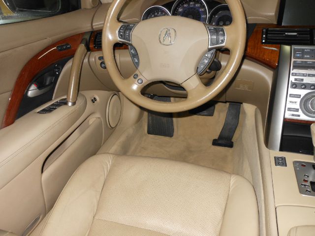 Acura RL 4dr Laredo 4WD 4x4 SUV Sedan