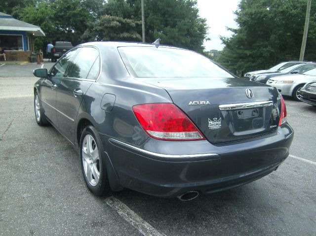 Acura RL 4dr Laredo 4WD 4x4 SUV Sedan