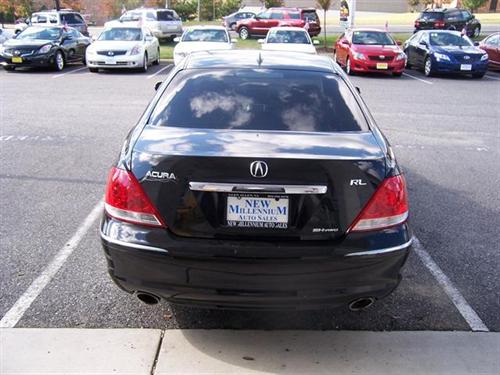 Acura RL 2005 photo 2