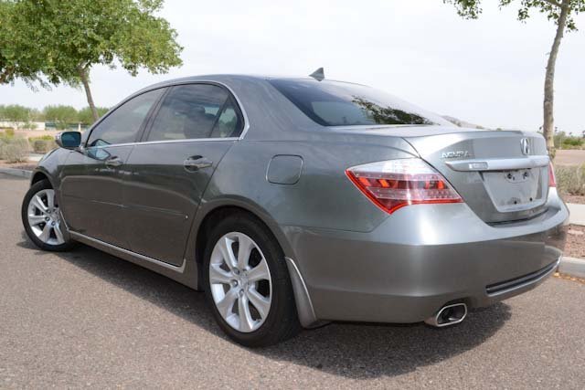Acura RL 2010 photo 1