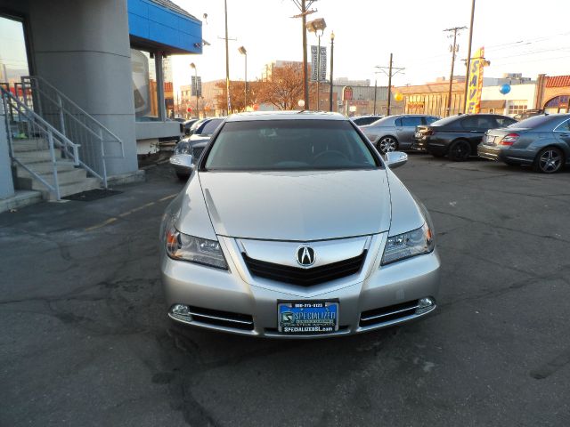 Acura RL 2010 photo 2