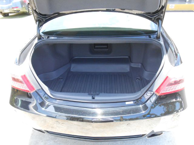 Acura RL 2011 photo 7