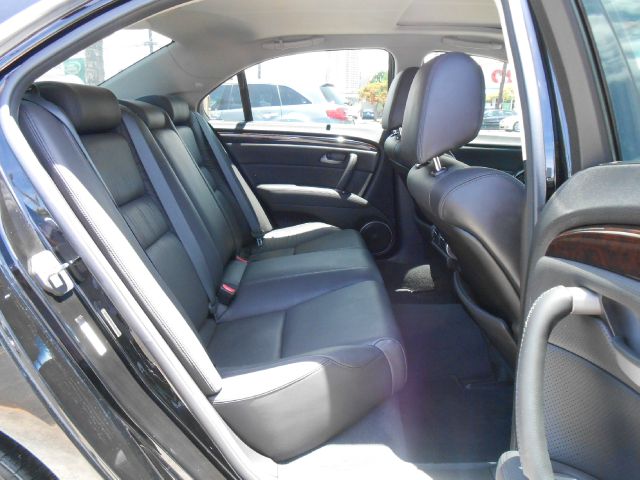 Acura RL 2011 photo 9