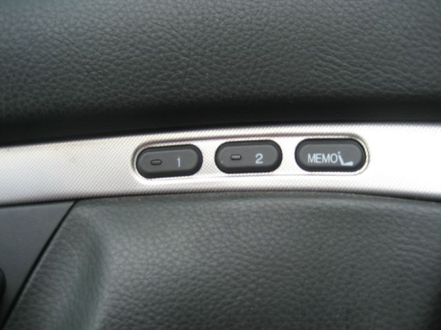 Acura TL 2004 photo 2