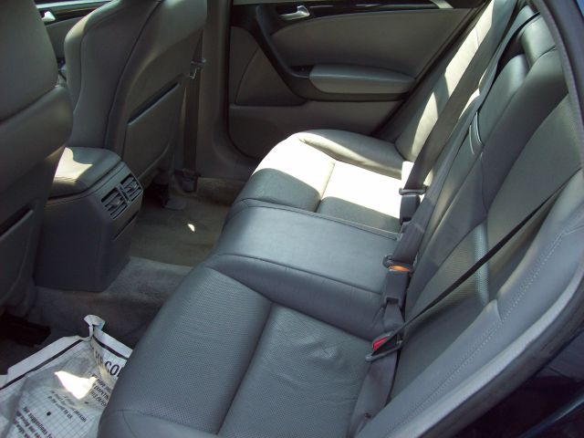 Acura TL 2004 photo 2