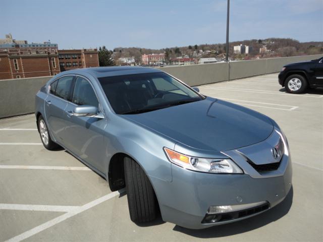 Acura TL 2009 photo 2