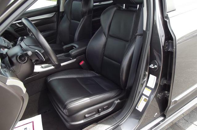 Acura TL 2009 photo 2