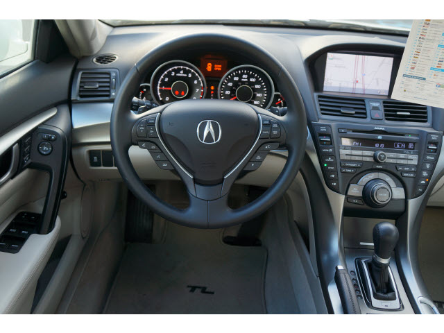 Acura TL 2010 photo 2