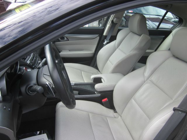 Acura TL 2.5ib Sedan