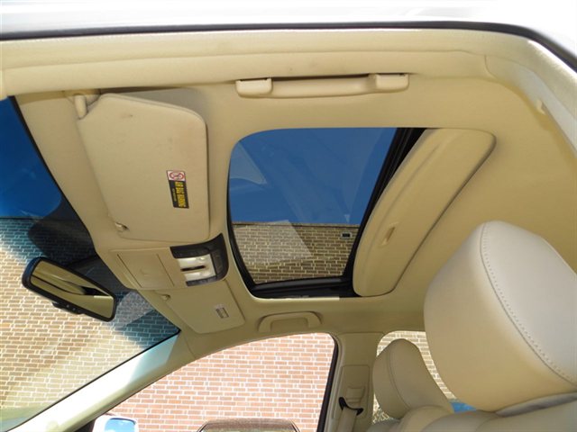 Acura TL 2010 photo 2