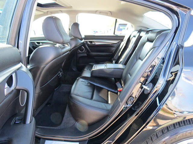 Acura TL 2011 photo 2