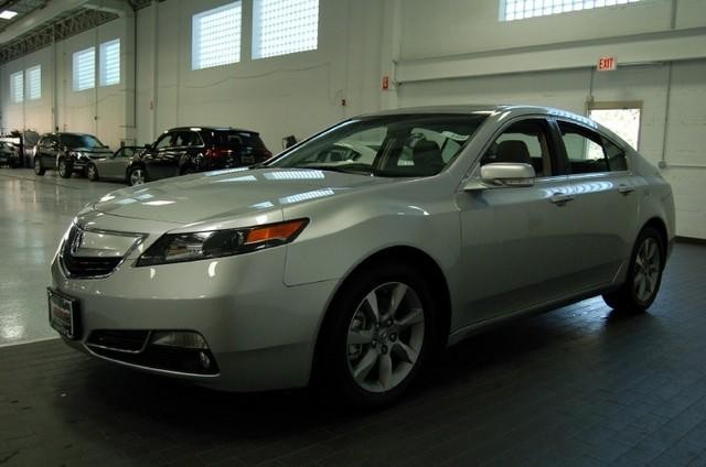 Acura TL 2012 photo 2