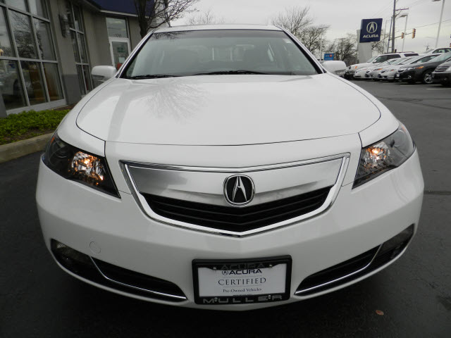 Acura TL 2012 photo 2