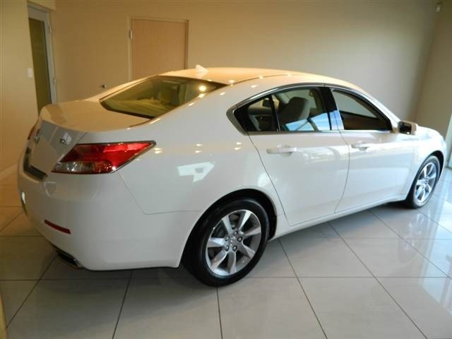 Acura TL 2012 photo 2