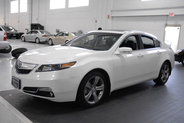 Acura TL 2012 photo 2
