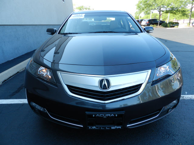 Acura TL 2012 photo 2