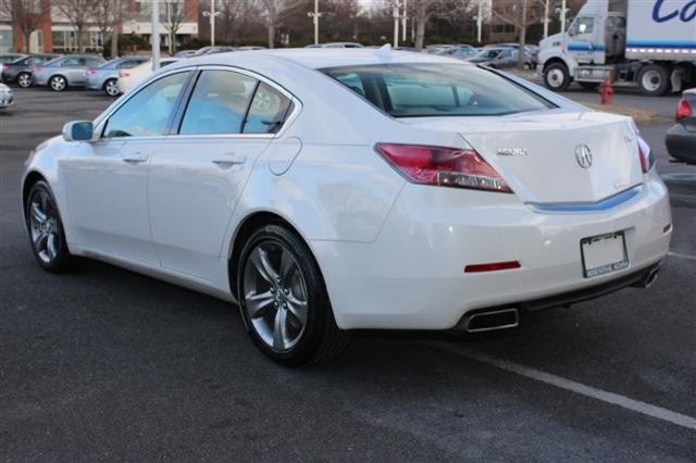 Acura TL 2012 photo 2