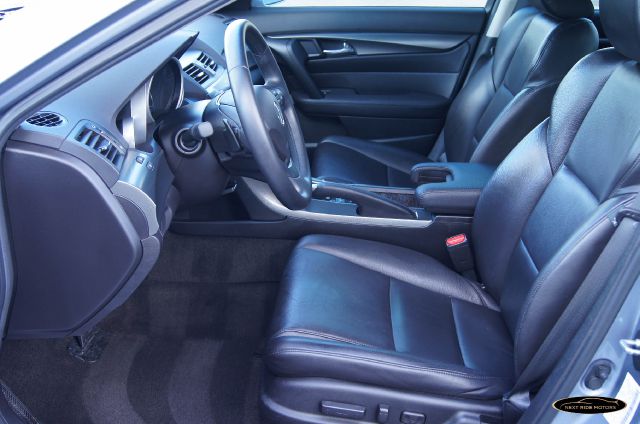Acura TL 2012 photo 2