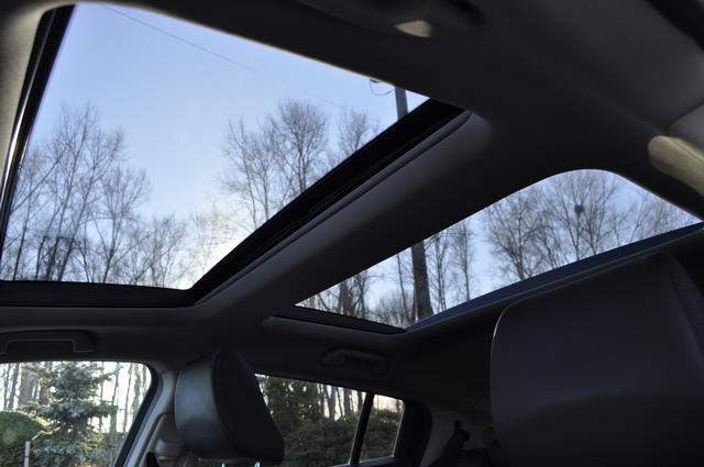 Acura ZDX 2010 photo 2