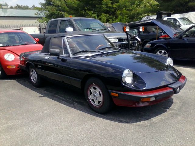 Alfa Romeo Spider 1986 photo 3