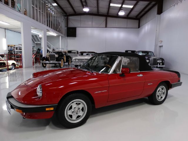 Alfa Romeo Spider 1988 photo 3