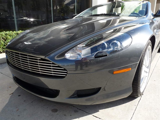 Aston Martin DB9 2006 photo 4