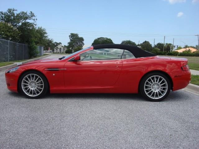 Aston Martin DB9 2006 photo 4