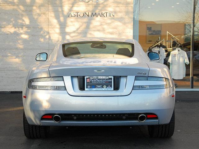 Aston Martin DB9 2011 photo 3