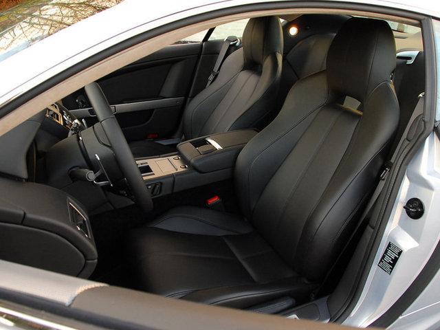 Aston Martin DB9 2011 photo 4