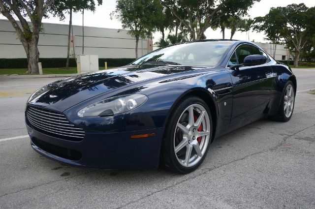 Aston Martin V8 Vantage 2008 photo 3