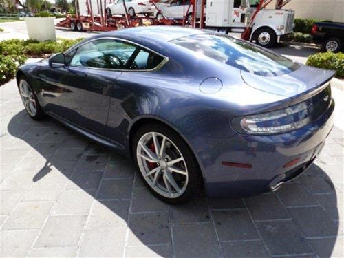 Aston Martin V8 Vantage 2010 photo 3