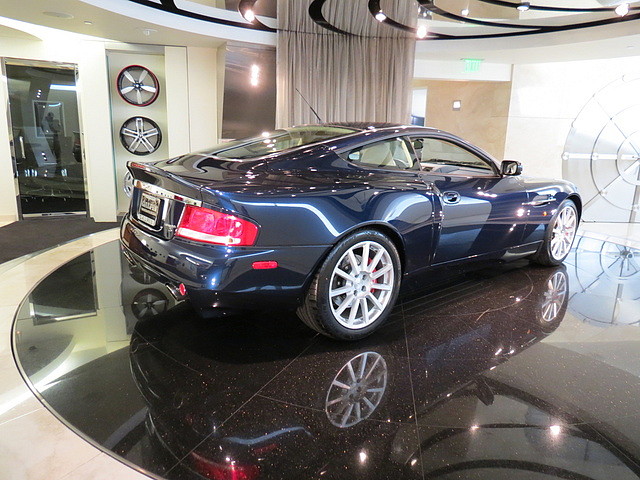 Aston Martin Vanquish 2006 photo 4